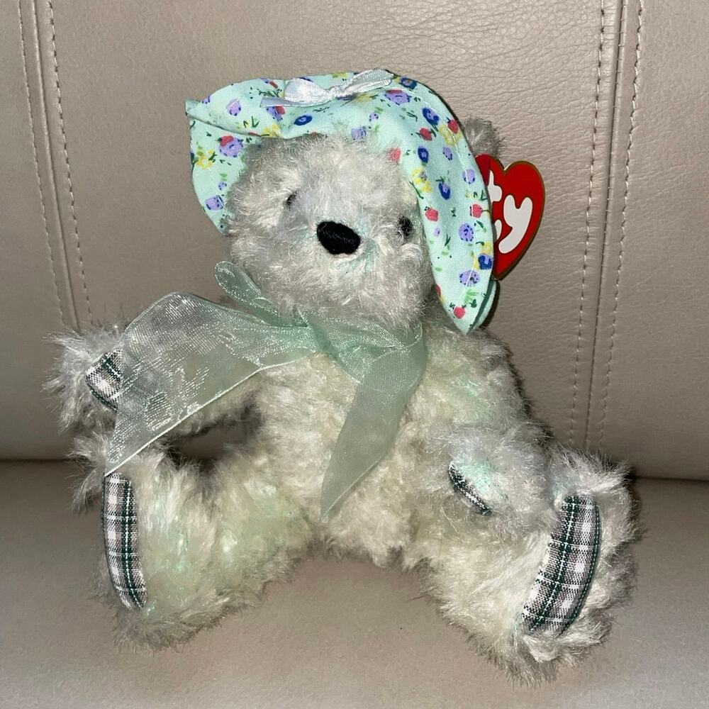 Winona - Attic Treasures Collection™ by Ty Inc. (2000) - Jointed Body Parts